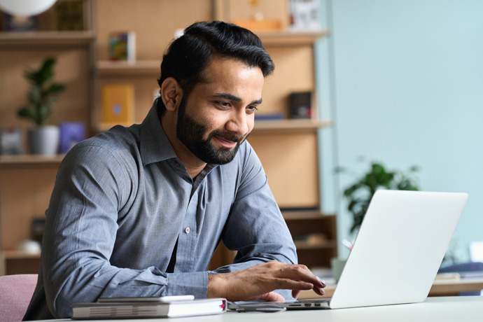 Creative Corner - Middle East - Office Card